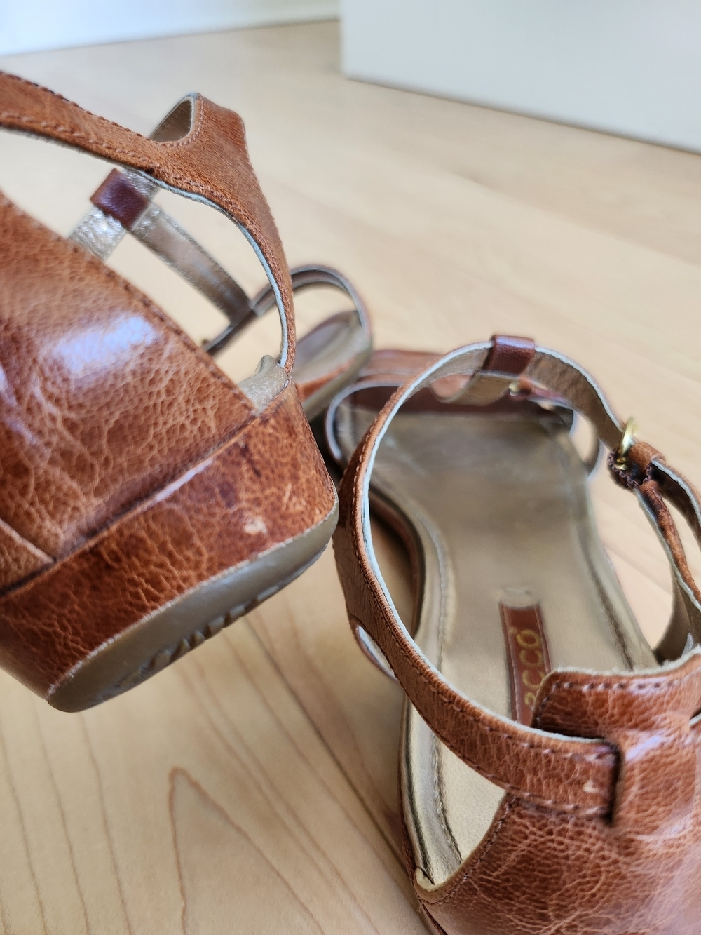ECCO Brown Leather T-Strap Women's Sandals Size 37 - Picture 7 of 10